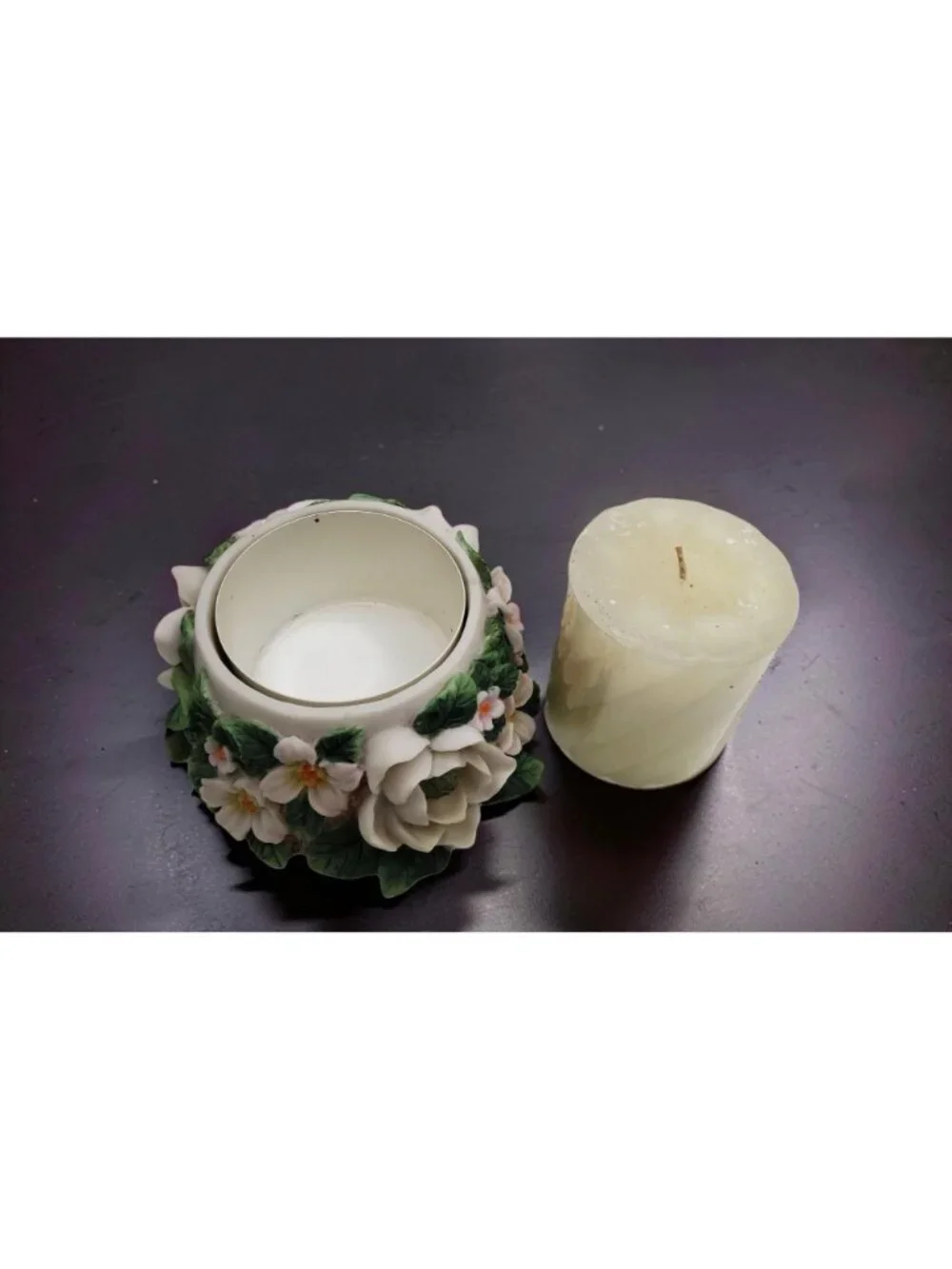 vintage 1990s beautiful resin floral candle holder with candle 5.5